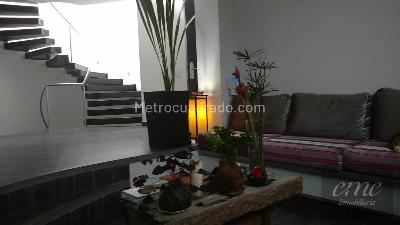 Casa de 4 alcobas en venta en Las Palmas, Medellín, 360 m² · foto 6 de 20