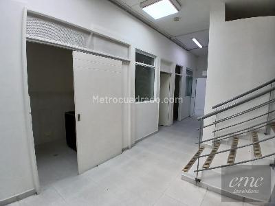 Casa de 5 alcobas en venta en Boston Centro, Medellín, 450 m² · foto 2 de 16