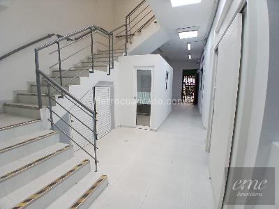 Casa de 5 alcobas en venta en Boston Centro, Medellín, 450 m² · foto 4 de 16
