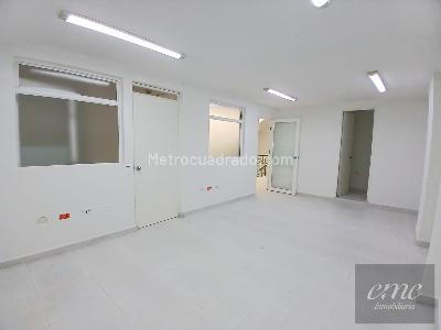 Casa de 5 alcobas en venta en Boston Centro, Medellín, 450 m² · foto 8 de 16