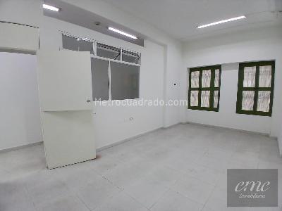 Casa de 5 alcobas en arriendo en Boston Centro, Medellín, 450 m² · foto 1 de 16