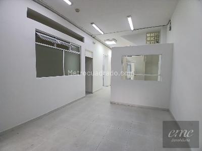 Casa de 5 alcobas en arriendo en Boston Centro, Medellín, 450 m² · foto 3 de 16