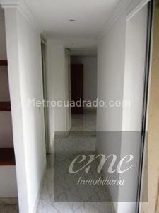 Apartamento de 2 alcobas en venta en Loma Del Indio, Medellín, 47 m² · foto 13 de 18