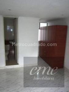 Apartamento de 2 alcobas en venta en Loma Del Indio, Medellín, 47 m² · foto 16 de 18