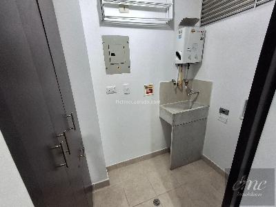 Apartaestudio en arriendo en Milla De Oro, Medellín, 54 m² · foto 3 de 20