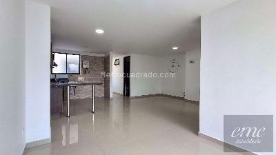 Apartamento de 3 alcobas en arriendo en Hospital Mental, Bello, 85 m² · foto 2 de 16