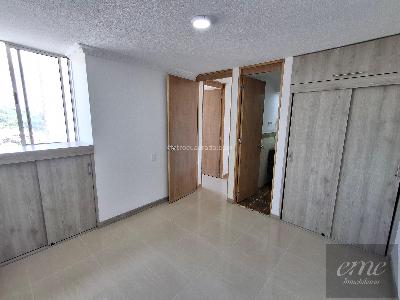 Apartamento de 3 alcobas en arriendo en Loma De Los Bernal, Medellín, 58 m² · foto 14 de 18