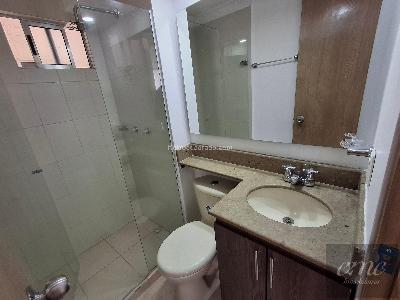 Apartamento de 3 alcobas en arriendo en Loma De Los Bernal, Medellín, 58 m² · foto 3 de 18