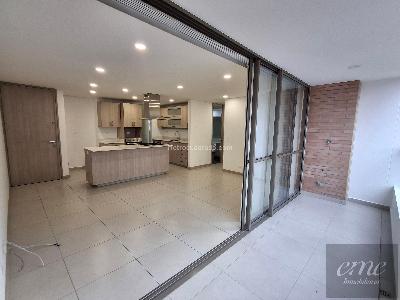Apartamento de 3 alcobas en arriendo en San Jose, Sabaneta, 105 m² · foto 2 de 20