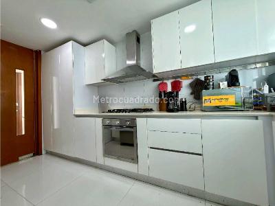 Apartamento de 3 alcobas en venta en Castillogrande, Cartagena, 182 m² · foto 5 de 17