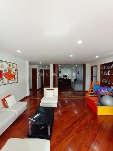 Apartamento de 3 alcobas en venta en Lisboa Conjunto Alameda, Bogotá, 170 m² · foto 3 de 19