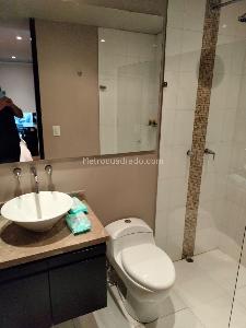 Apartamento de 2 alcobas en venta en Santa Barbara Occidental Usaquen, Bogotá, 122 m² · foto 13 de 15