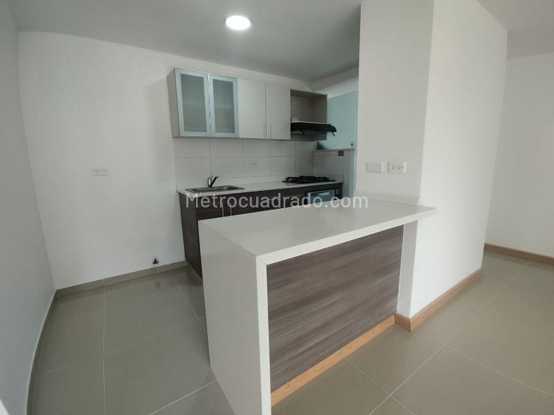 Apartamento de 2 Alcobas con Amenidades en El Poblado Castropol - 4