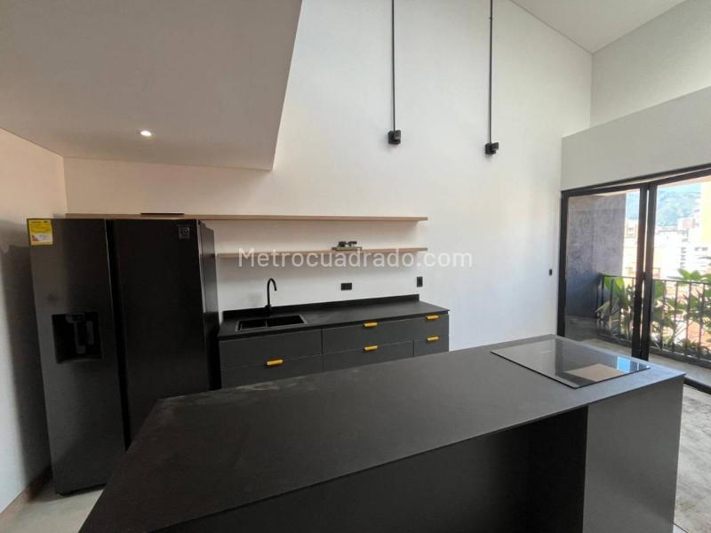 Spacious 2BR Apartment in Laureles - 2