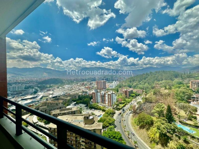 Apartamento Amplio de 3 Alcobas en La Candelaria - 9