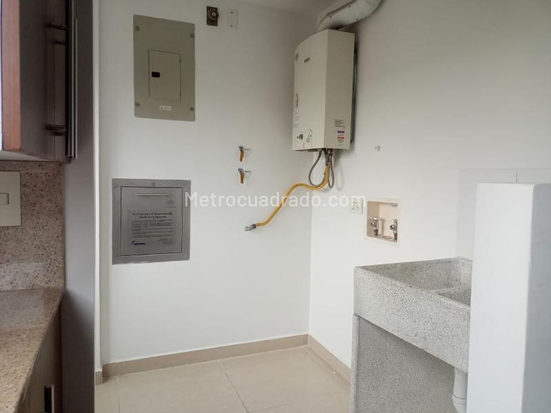 Comfortable 3BR Apartment in El Poblado Castropol - 8