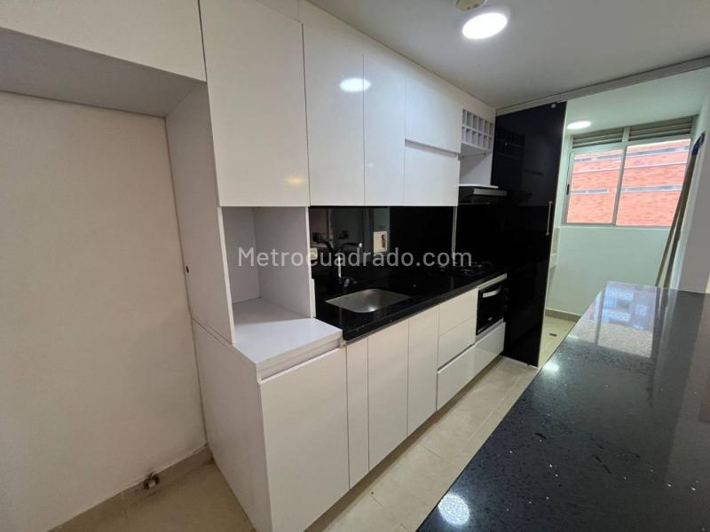 3BR Apartment in Cumbres (80 m²)