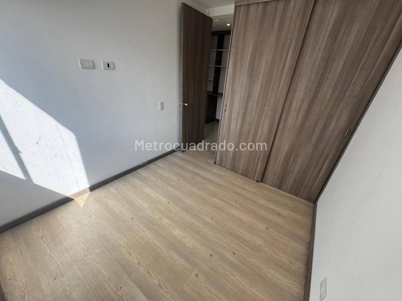 Apartamento Amplio de 3 Alcobas en San Germán (70 m²) - 6