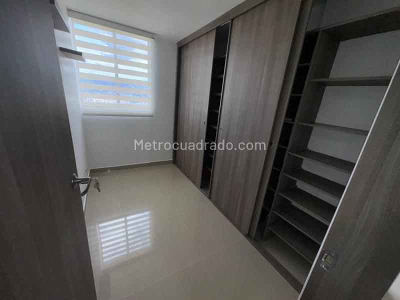 3BR Apartment with 2 Baths in Robledo La Campiña (55 m²) - 7