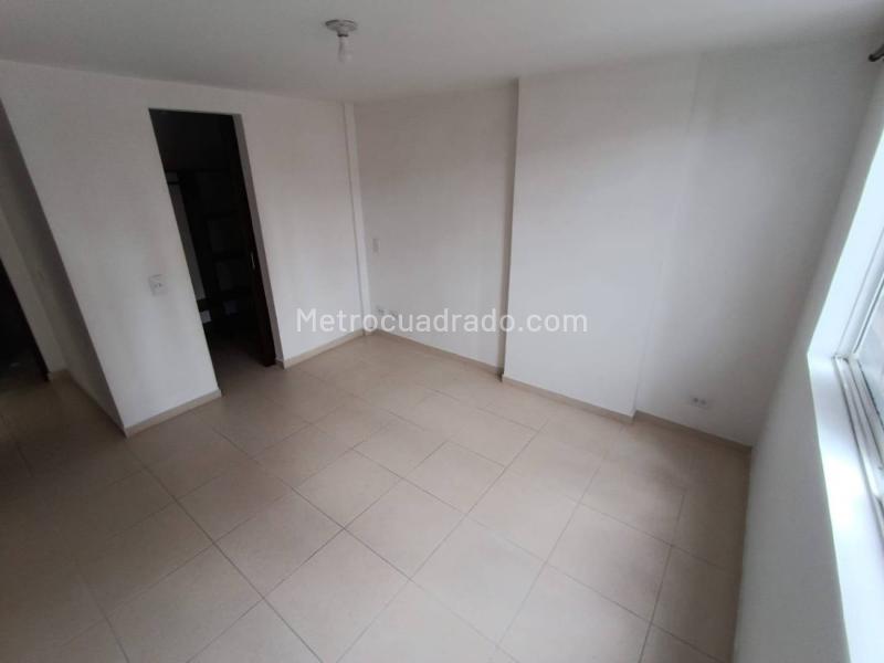 Apartamento Cómodo de 3 Alcobas en Calasanz - 6