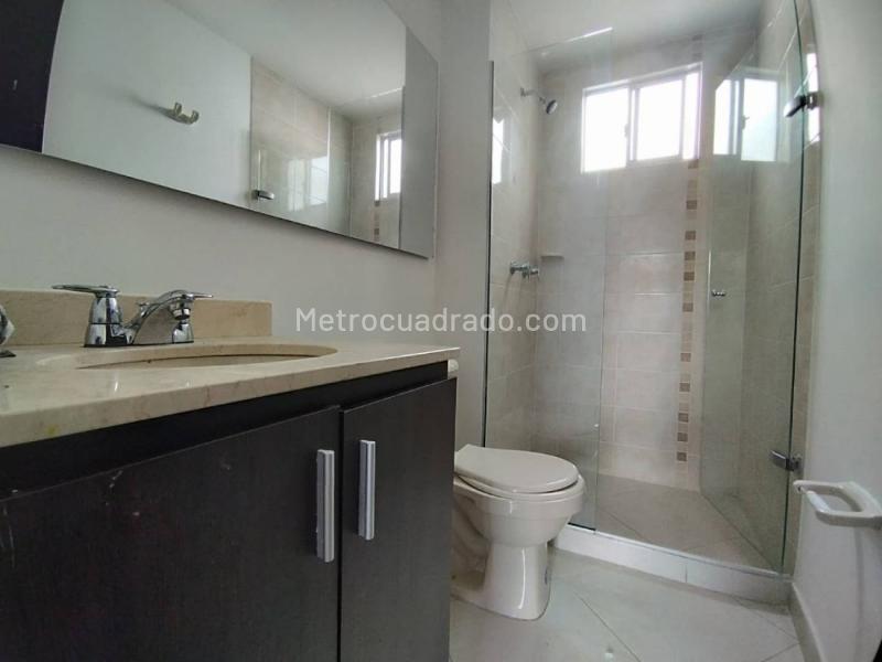Apartamento de 2 Alcobas en Ciudad del Río con Parqueadero y Cuarto útil - 5