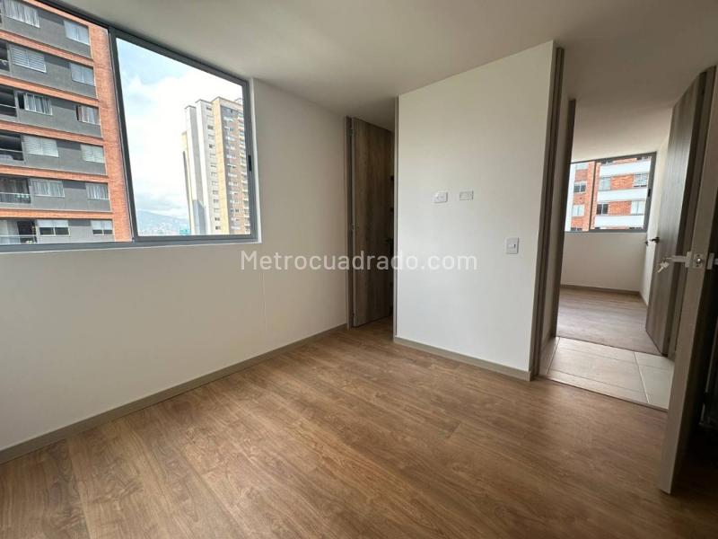 2BR Apartment in Ciudad del Río with Parking & Utility Room - 9