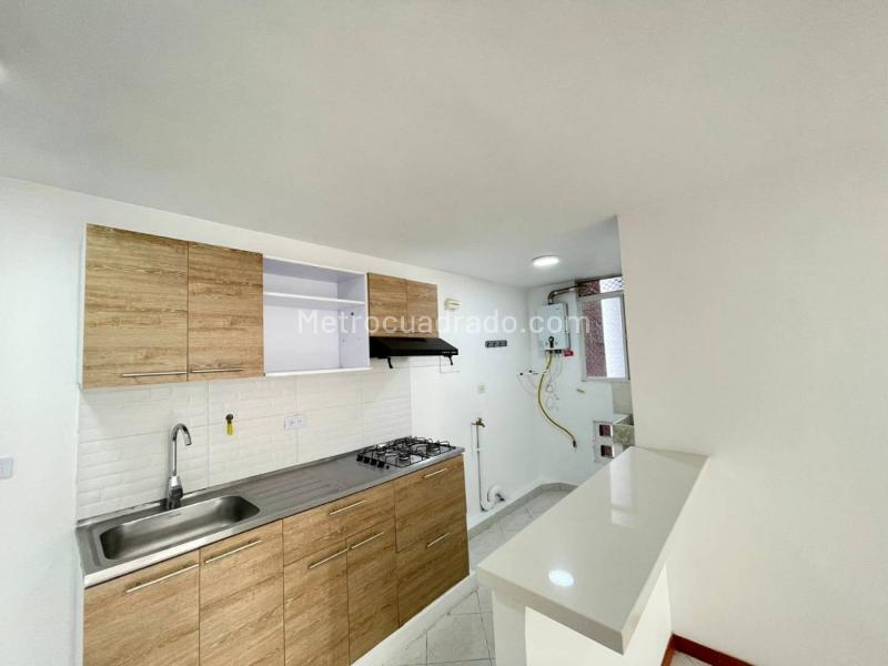 Apartamento Amplio de 3 Alcobas en Loma de San Julián - 3