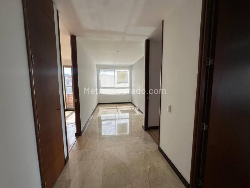 Apartamento de 4 Alcobas en Los Balsos, Medellín (150 m²) - 9