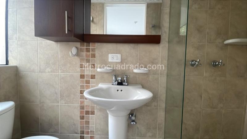 Apartamento en Arriendo de 3 Alcobas en La Loma del Indio con Parqueadero Privado - 5