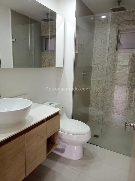 Charming 2BR Apartment with Study in Loma De San Julian - 4