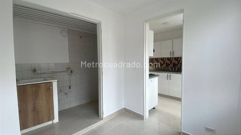 Apartamento de 3 Alcobas en La Loma del Indio (Piso 4) - 8