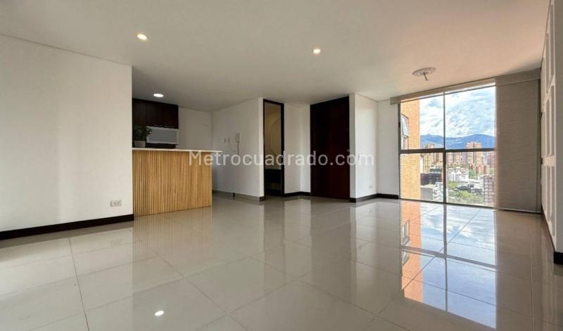 Apartamento de 2 Alcobas en Lalinde con Balcón - 3