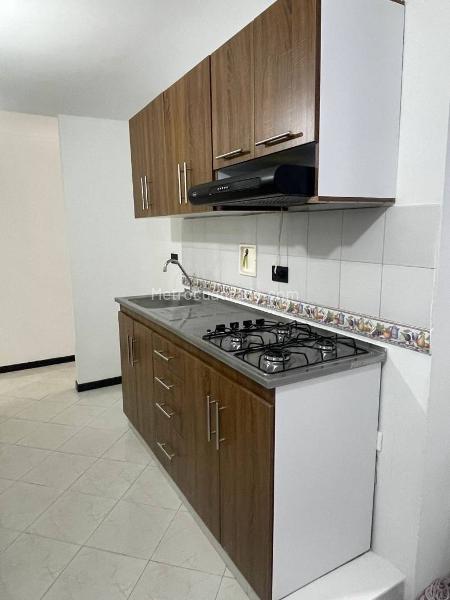 Apartamento de 3 Alcobas con amenidades en Loma de San Julián - 4