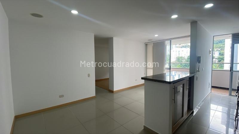 2BR Apartment with Study and Balcony in La Loma del Indio - 9