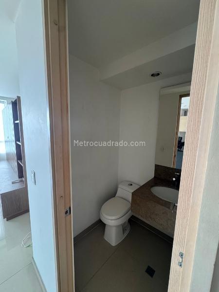 Spacious 3BR Apartment with Balcony in Santa Maria De Los Angeles - 5