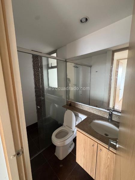 Spacious 3BR Apartment with Balcony in Santa Maria De Los Angeles - 7