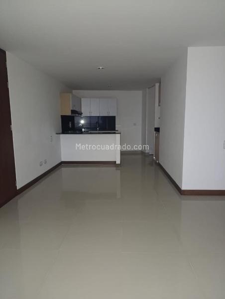 Comfortable 3BR Apartment with Pool in El Poblado Loma Del Indio - 2