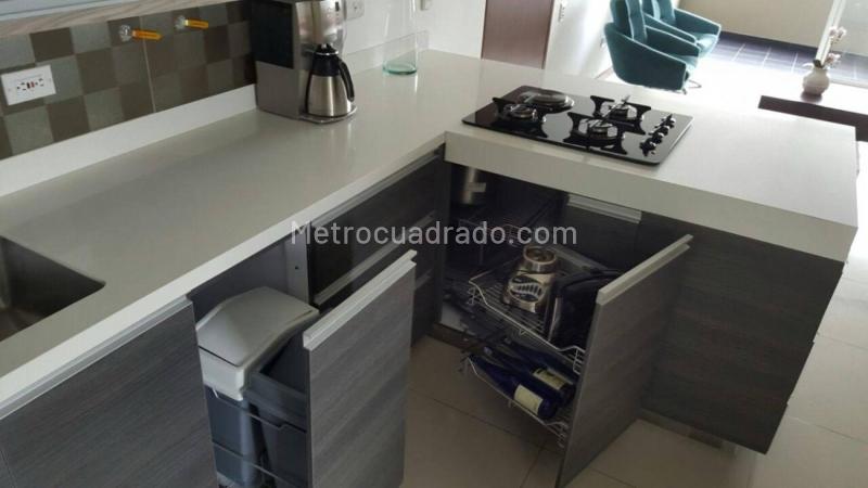Apartamento de 3 Alcobas en Loma del Indio con Balcón - 5