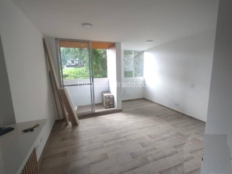 Apartamento en Arriendo, La Tablaza, La Estrella - 2