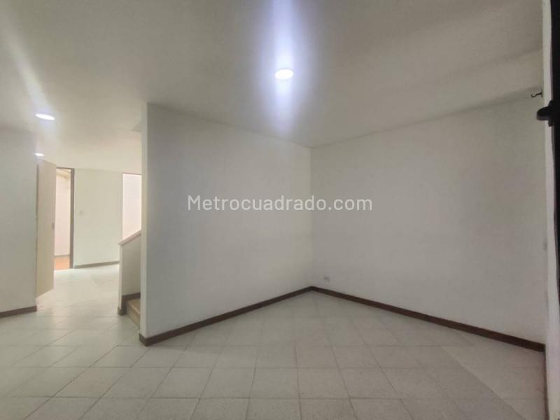 4BR House in El Dorado (120 m²) - 3
