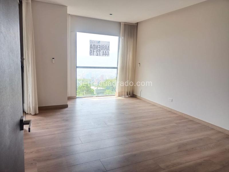 Apartamento Cómodo de 2 Alcobas en Altos del Poblado - 4