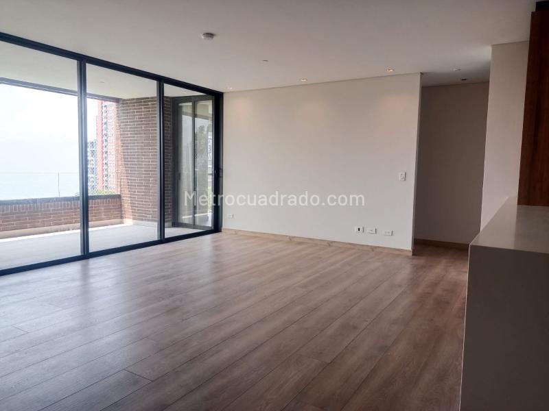 Apartamento Cómodo de 2 Alcobas en Altos del Poblado - 5