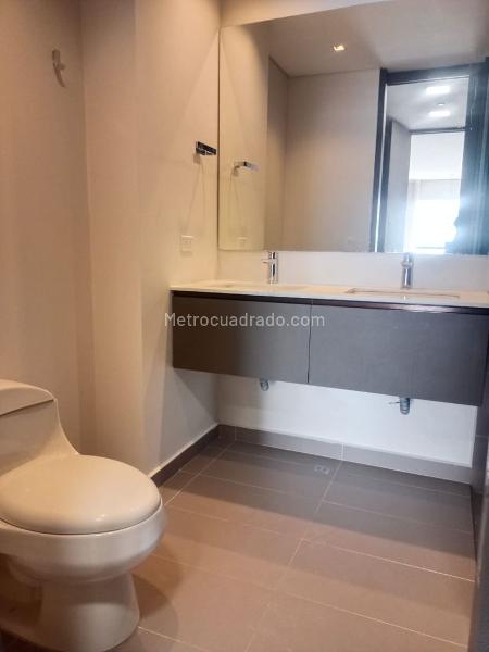 Apartamento Cómodo de 2 Alcobas en Altos del Poblado - 6