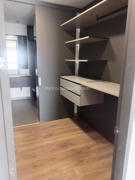 Apartamento Cómodo de 2 Alcobas en Altos del Poblado - 8
