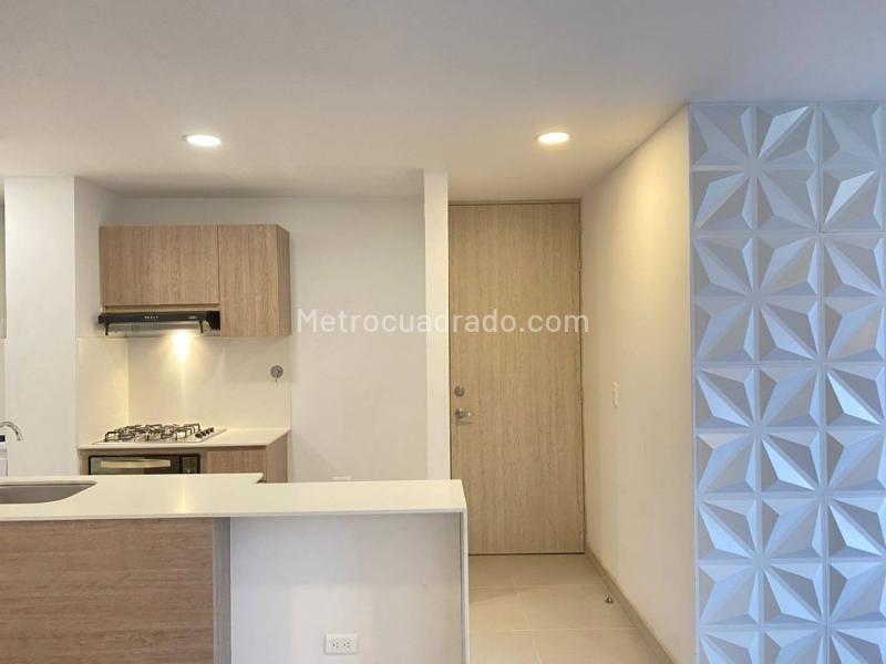 Hermoso Apartamento de 3 Alcobas en Suramérica, Itagüí - 2