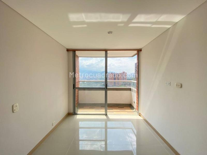 Apartamento Nuevo de 3 Alcobas en Suramérica, Itagüí - 3