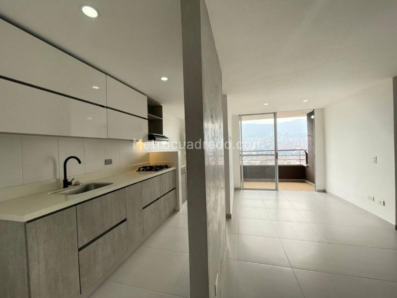 Apartamento en Arriendo en Itagüí (Viviendas del Sur) - 2