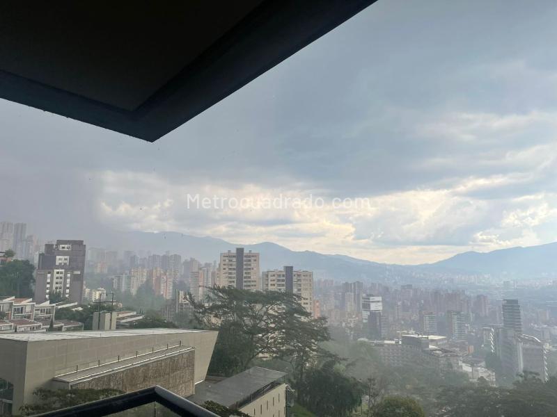 Apartamento Cómodo de 3 Alcobas en Altos del Poblado - 4