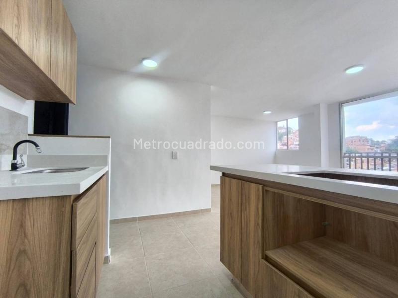 Apartamento en Arriendo, El Rosario, Itagui - 2