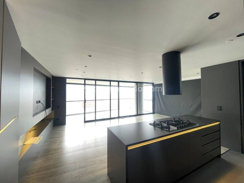 Apartamento en Arriendo, Poblado Altos Del Poblado, Medellín - 3
